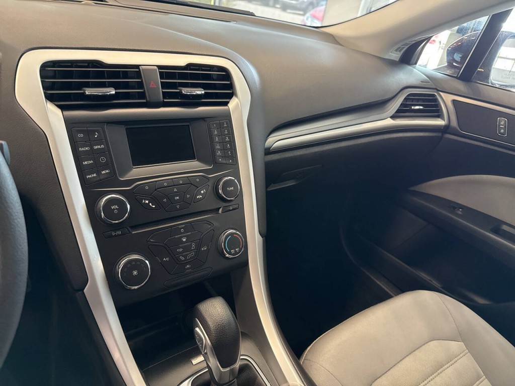 2013 Ford Fusion Image 18