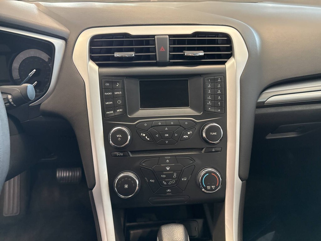 2013 Ford Fusion Image 19