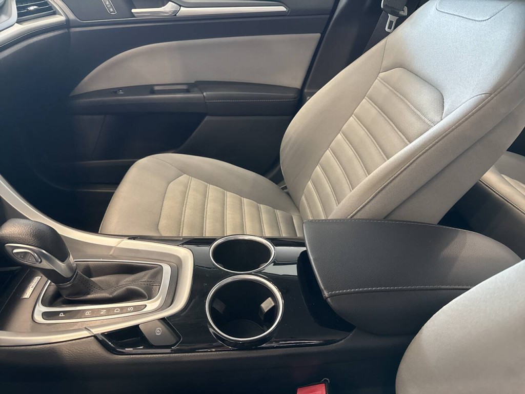 2013 Ford Fusion Image 21