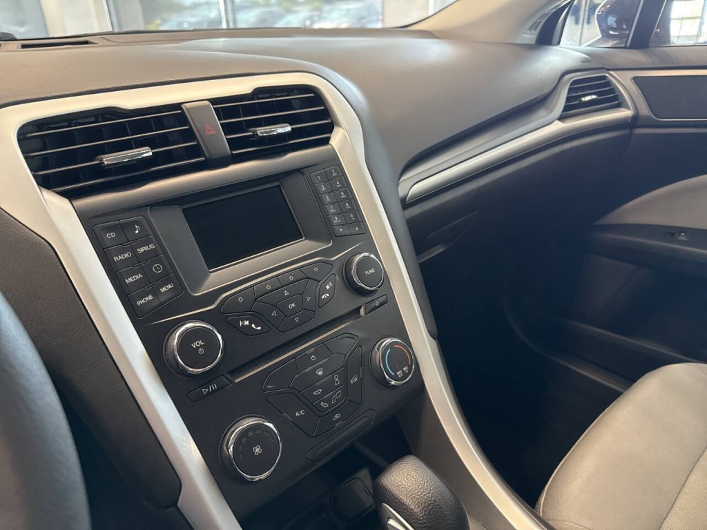 2013 Ford Fusion Image 22