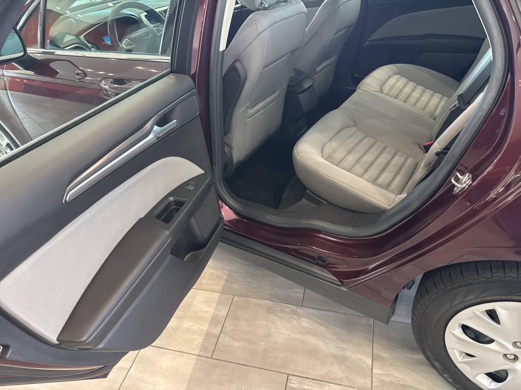 2013 Ford Fusion Image 25