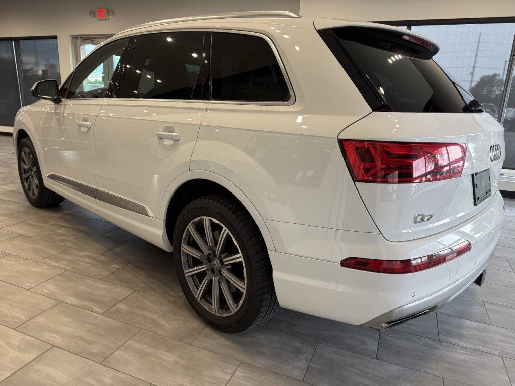 2017 Audi Q7 Image 5
