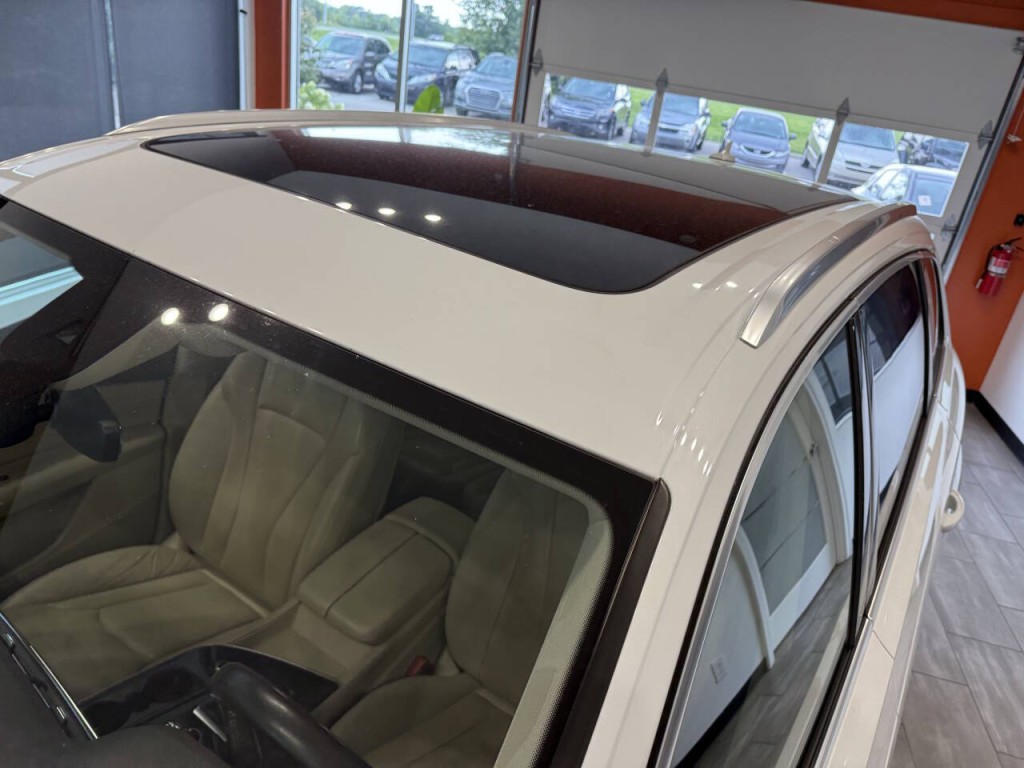 2017 Audi Q7 Image 12