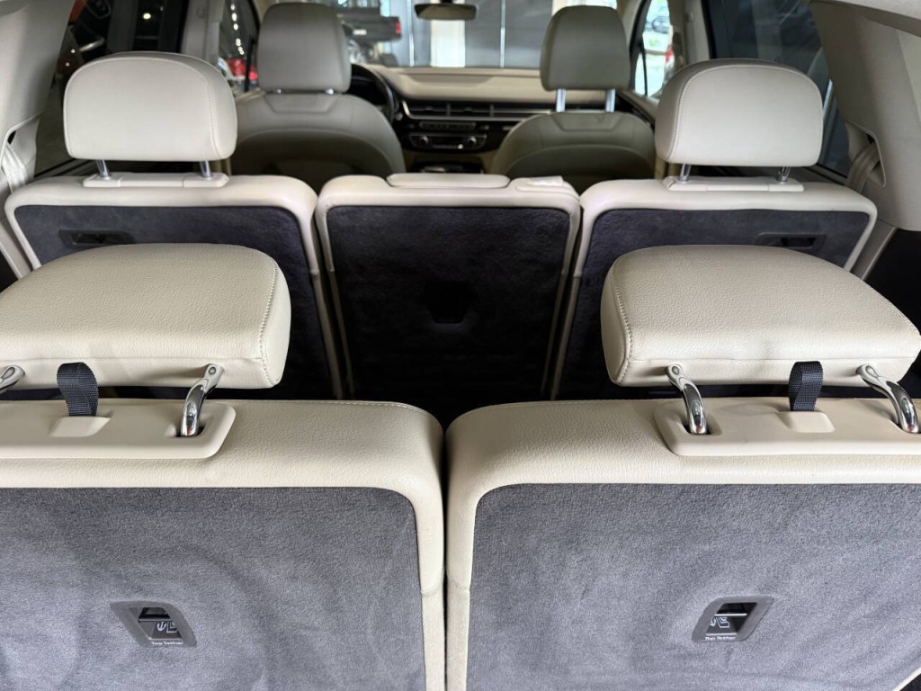 2017 Audi Q7 Image 41