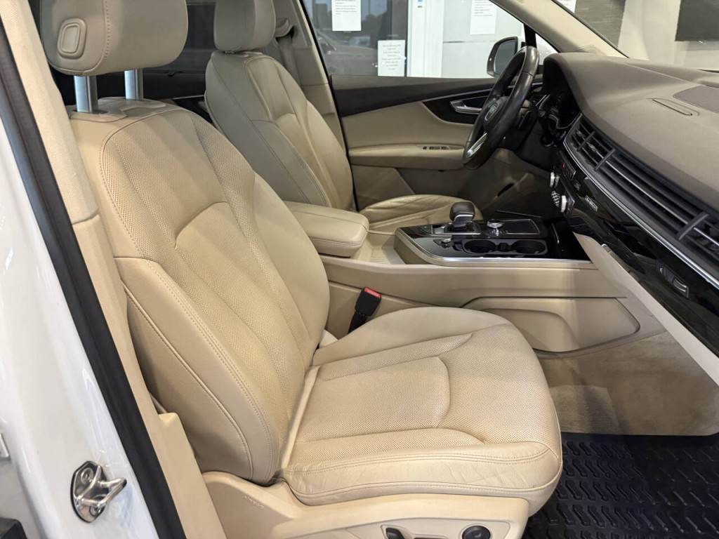 2017 Audi Q7 Image 50