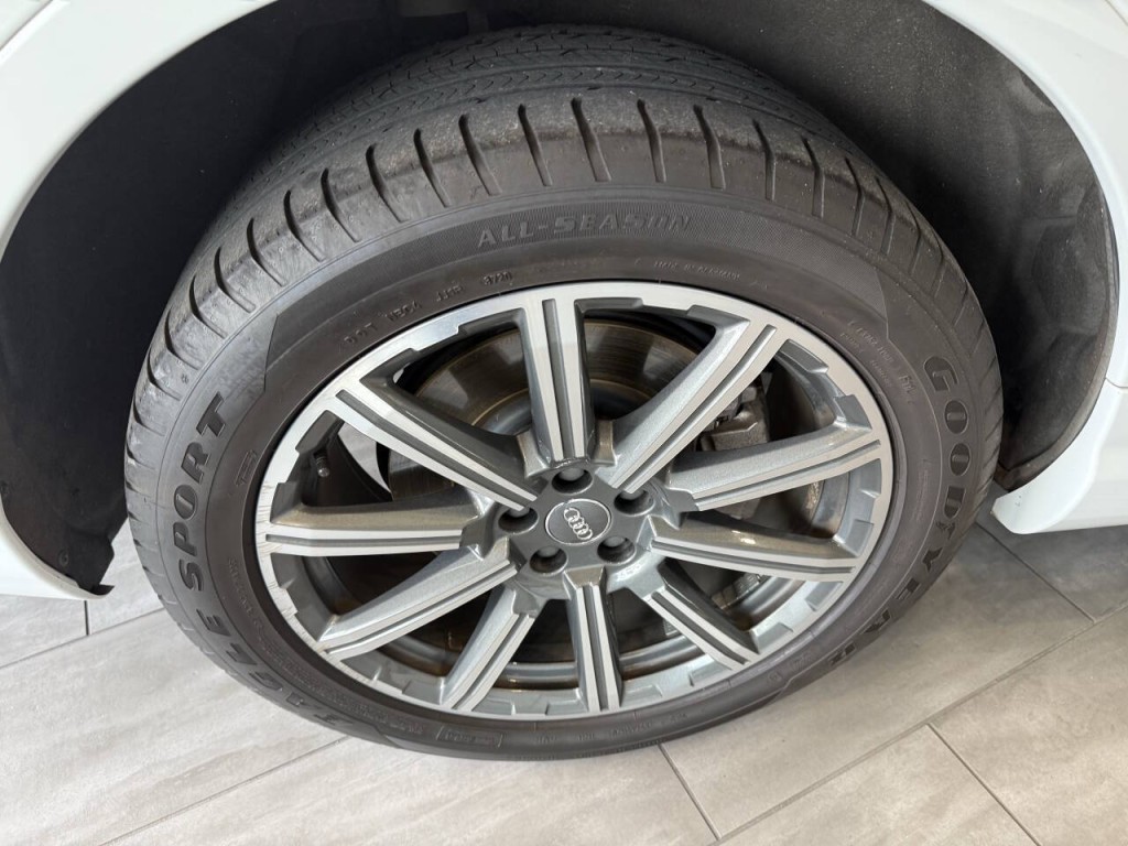 2017 Audi Q7 Image 56