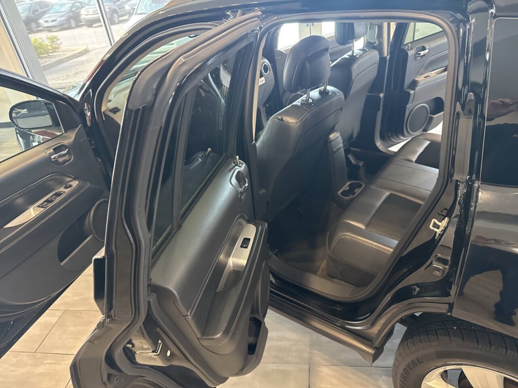 2014 Jeep Compass Image 14