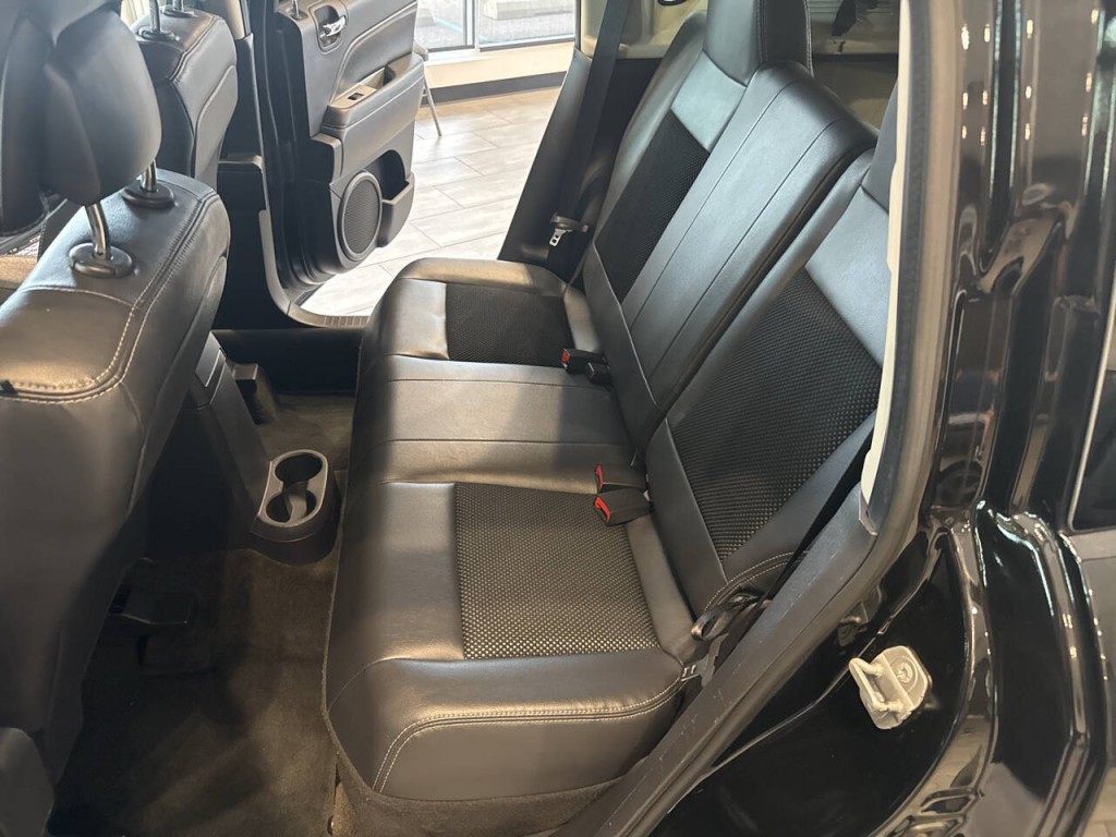 2014 Jeep Compass Image 15
