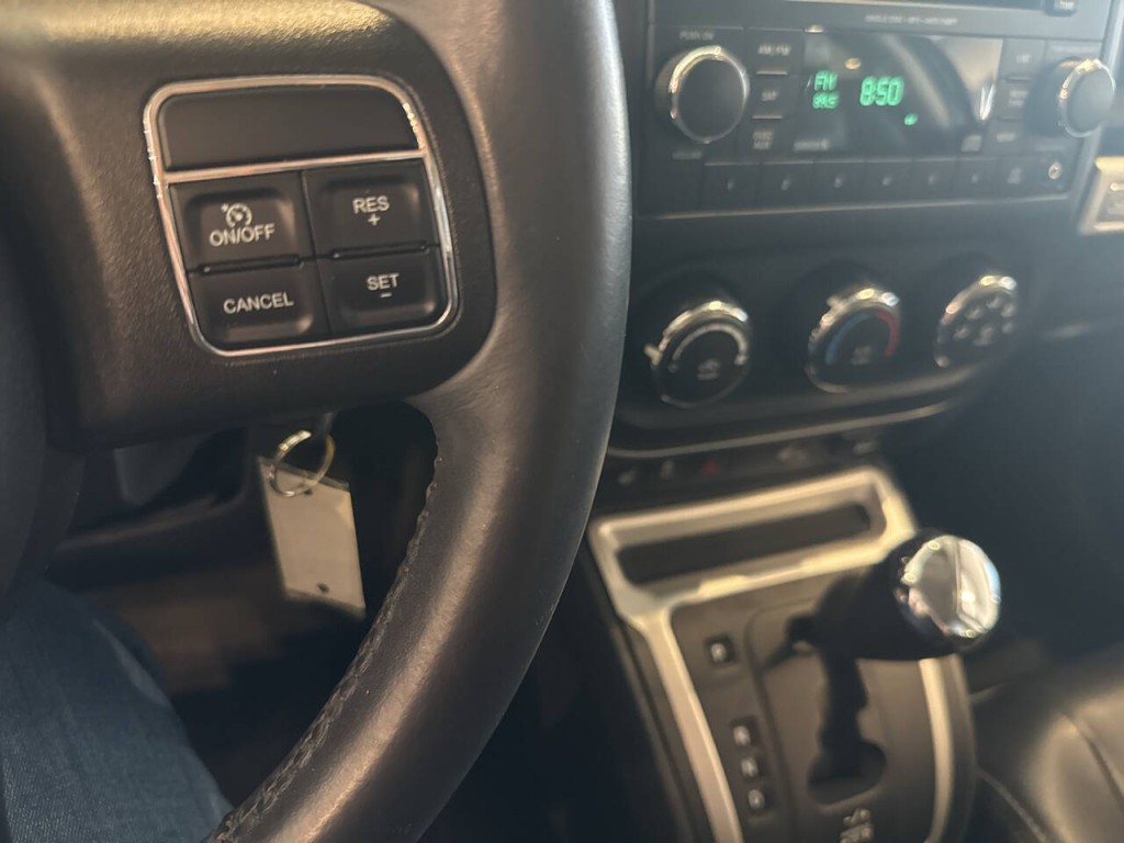 2014 Jeep Compass Image 23