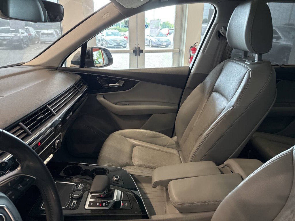 2017 Audi Q7 Image 21