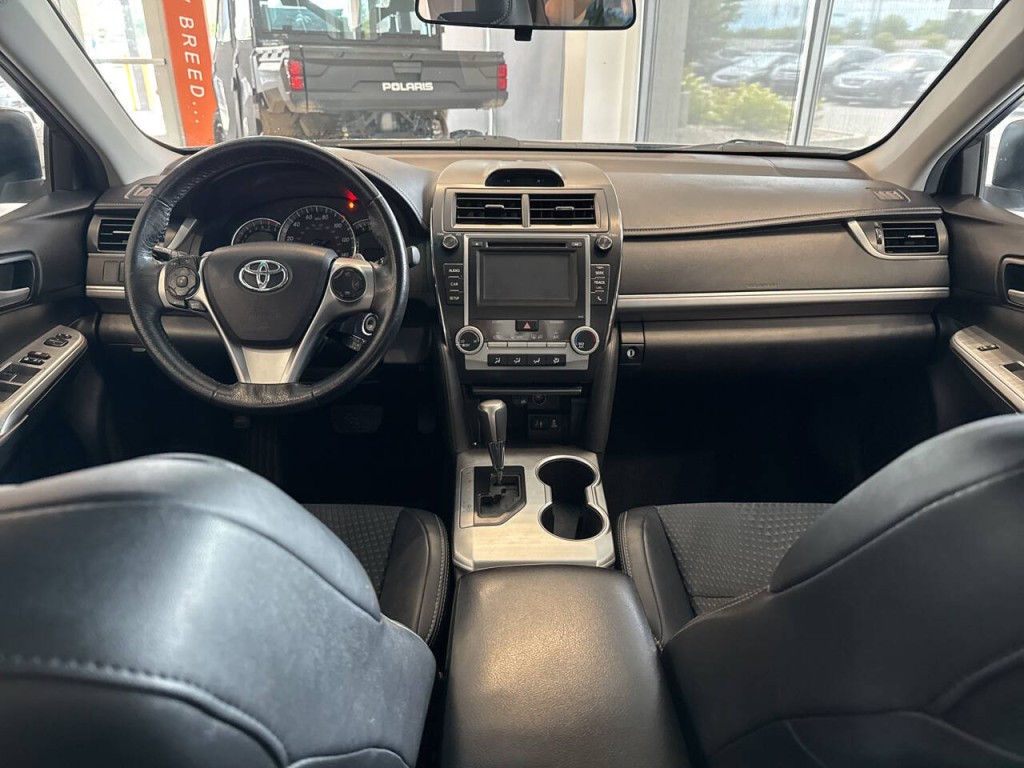 2014 Toyota Camry Image 27