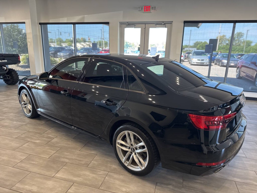 2017 Audi A4 Image 7