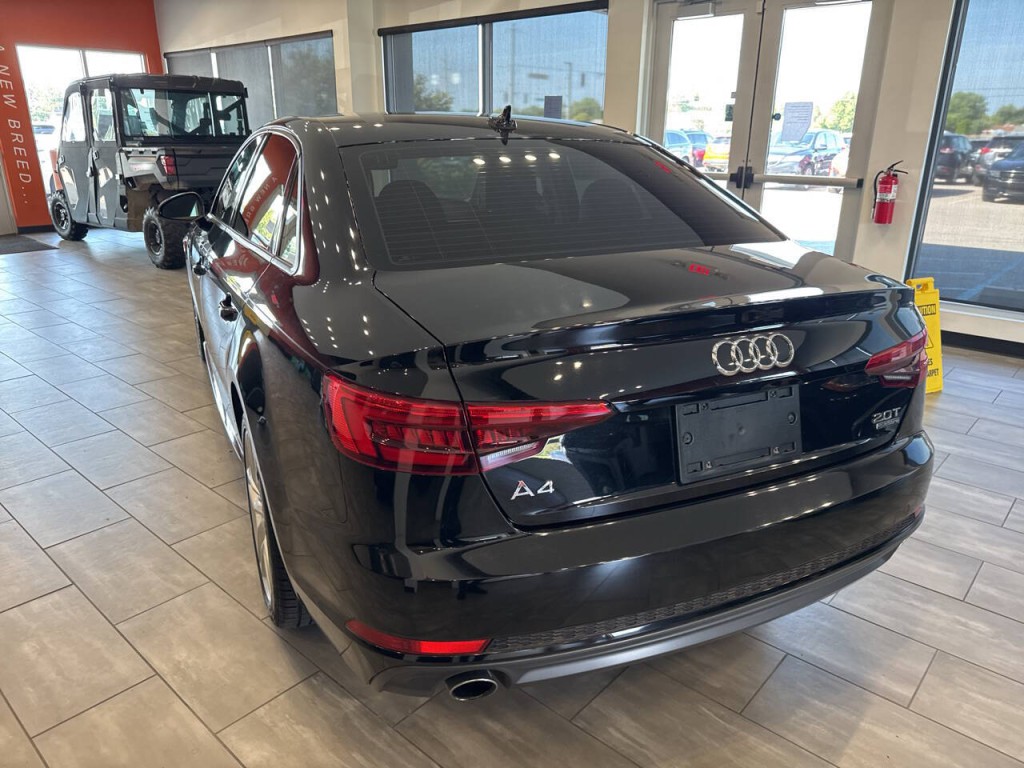 2017 Audi A4 Image 8
