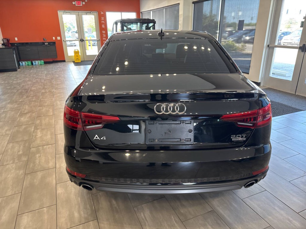 2017 Audi A4 Image 9