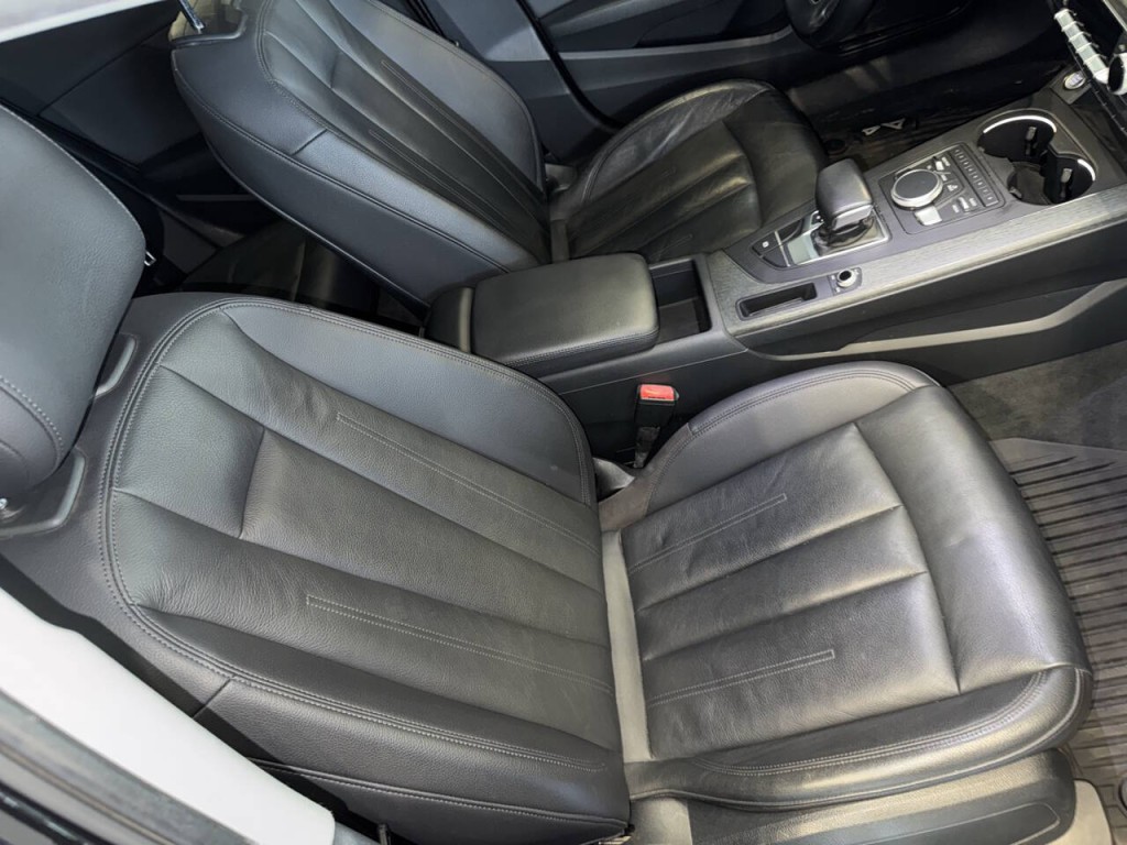 2017 Audi A4 Image 17