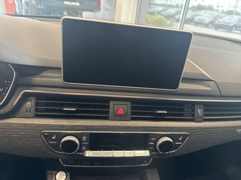 2017 Audi A4 Image 31