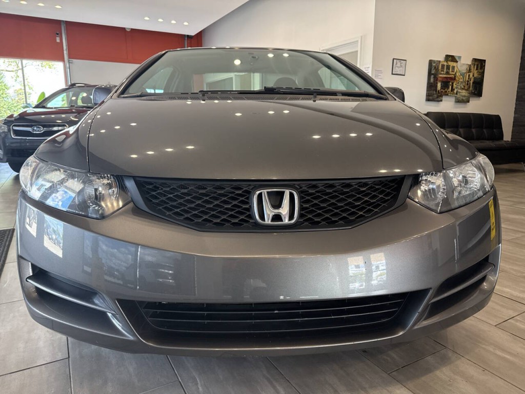 2011 Honda Civic Image 2
