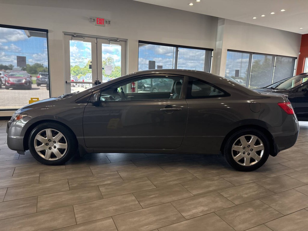 2011 Honda Civic Image 4
