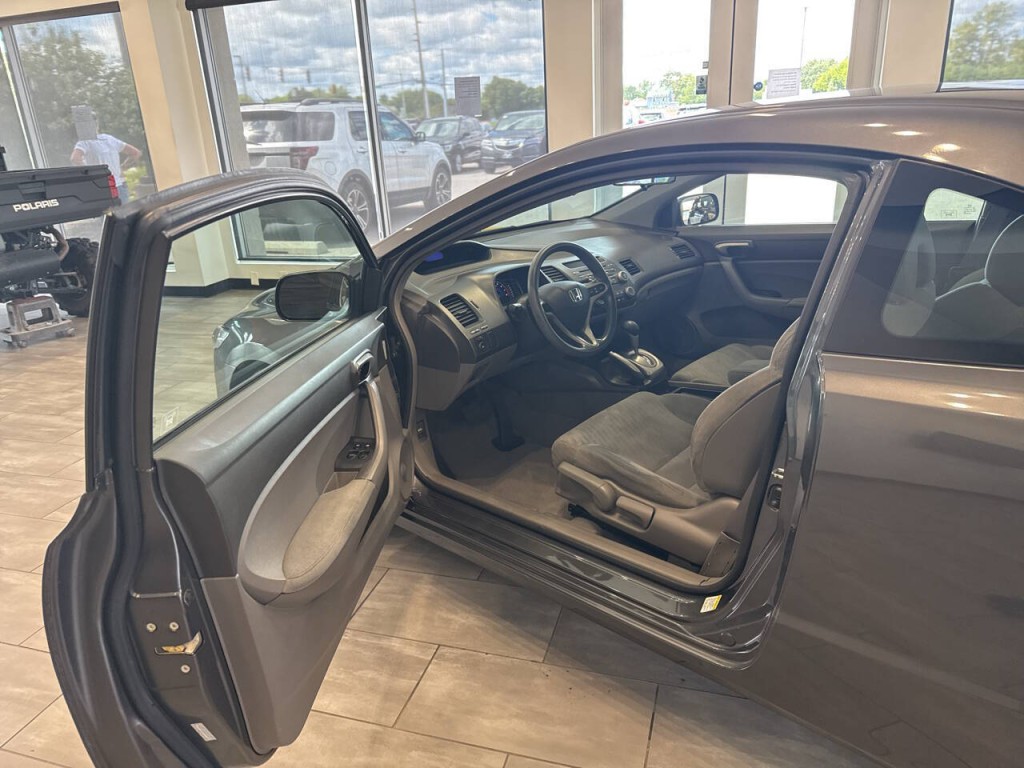 2011 Honda Civic Image 11