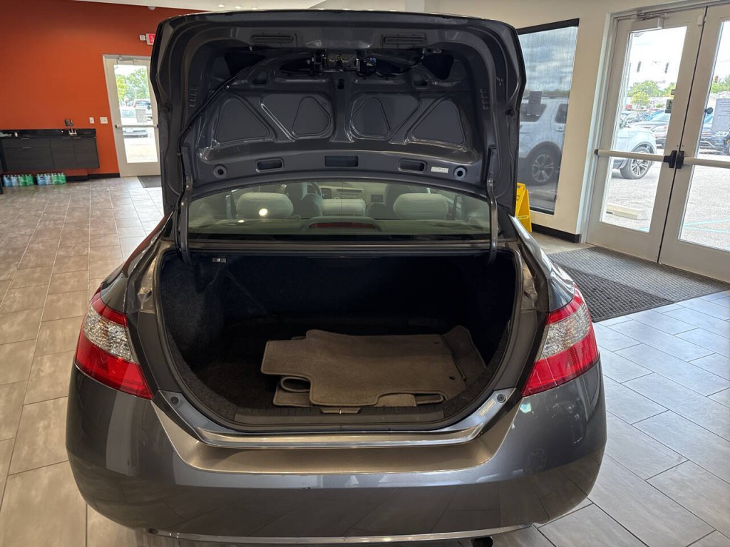 2011 Honda Civic Image 20