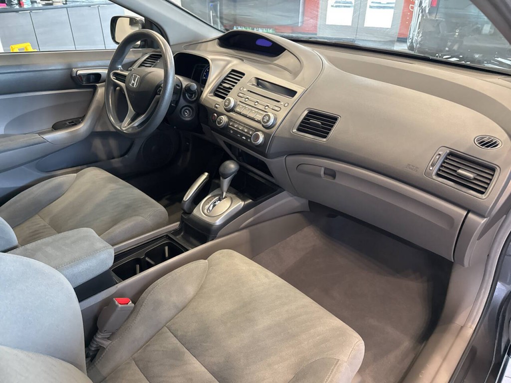 2011 Honda Civic Image 25