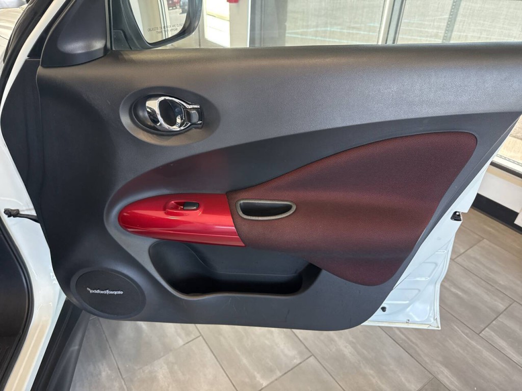 2016 Nissan Juke Image 36