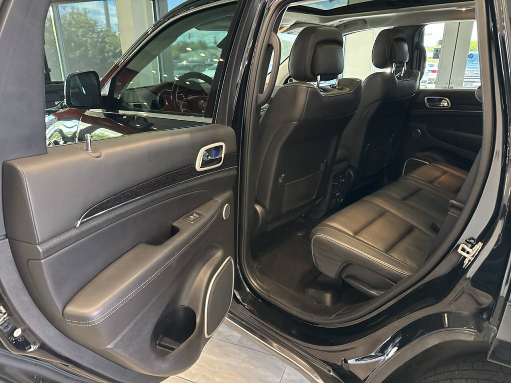 2020 Jeep Grand Cherokee Image 32