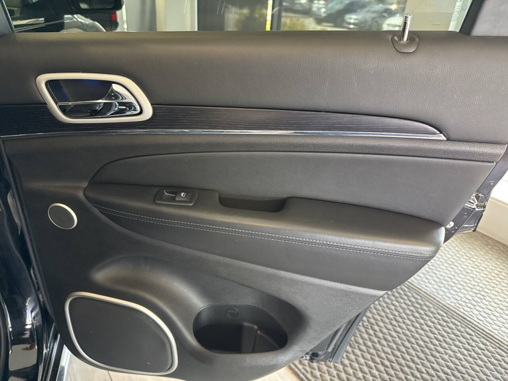 2020 Jeep Grand Cherokee Image 42