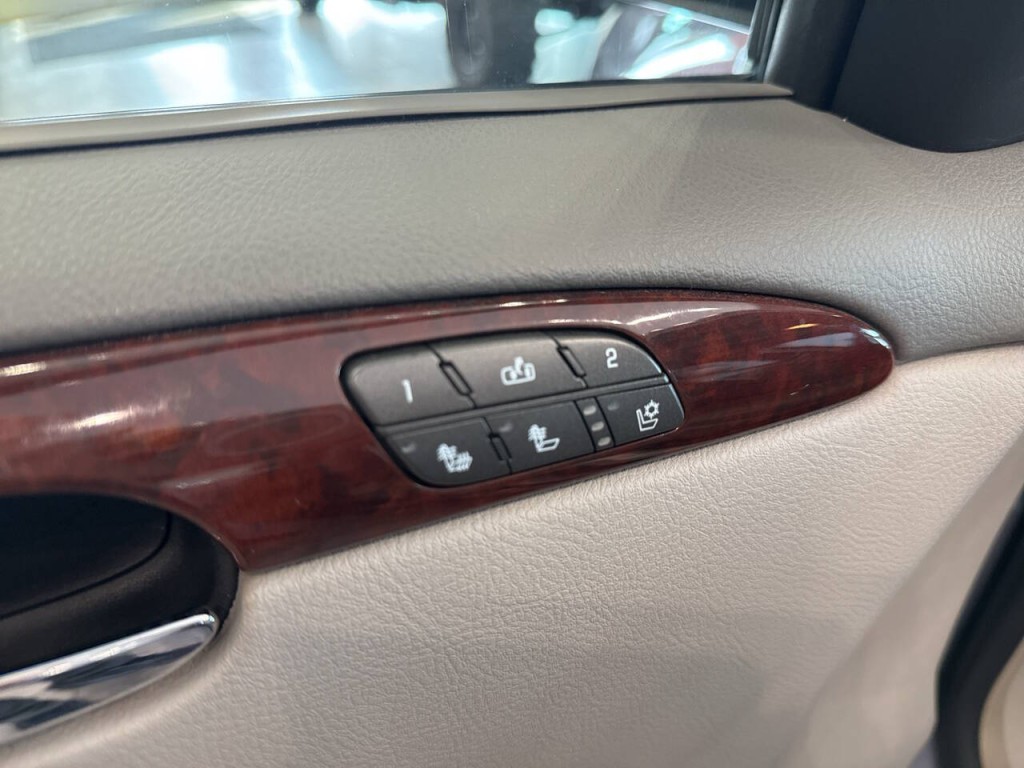 2007 Buick Lucerne Image 16