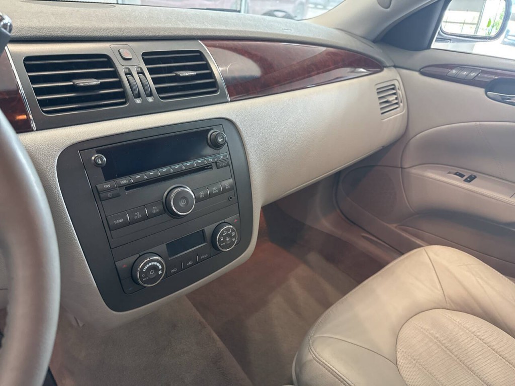 2007 Buick Lucerne Image 21