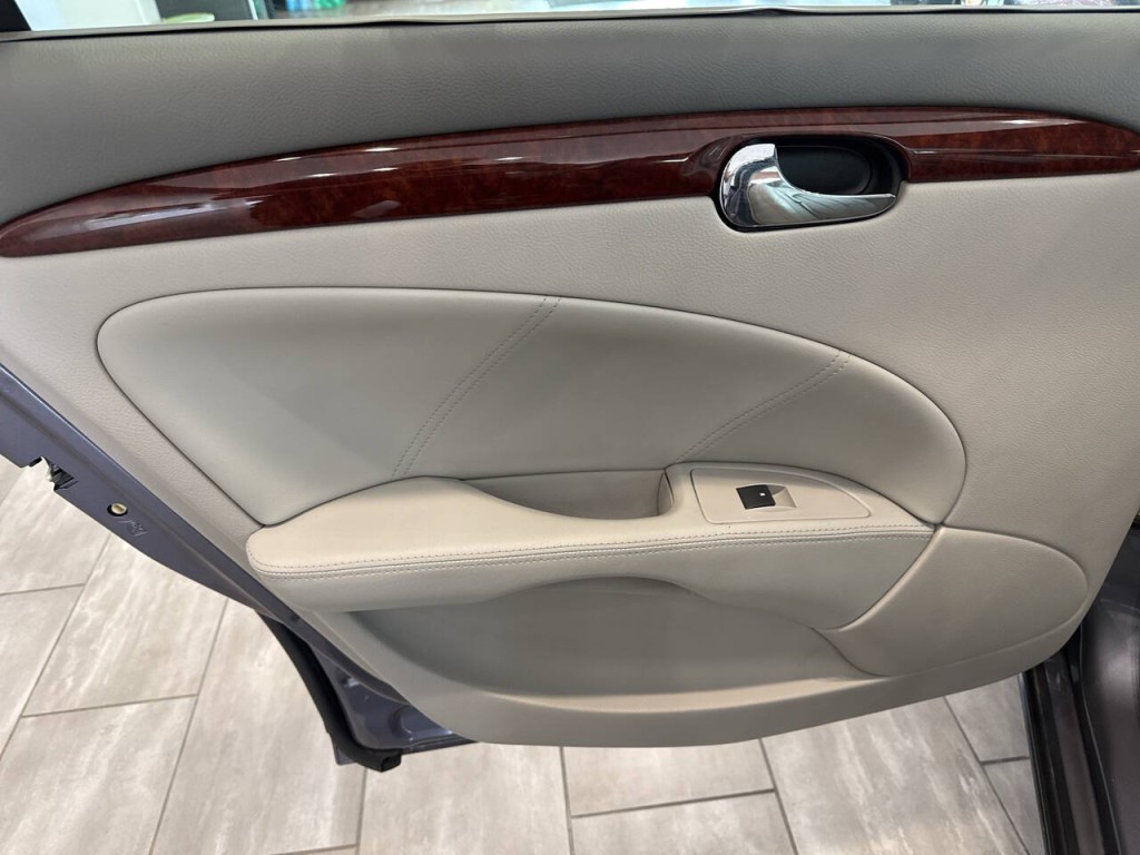 2007 Buick Lucerne Image 28