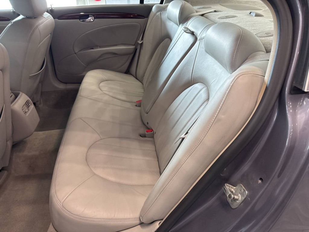 2007 Buick Lucerne Image 29