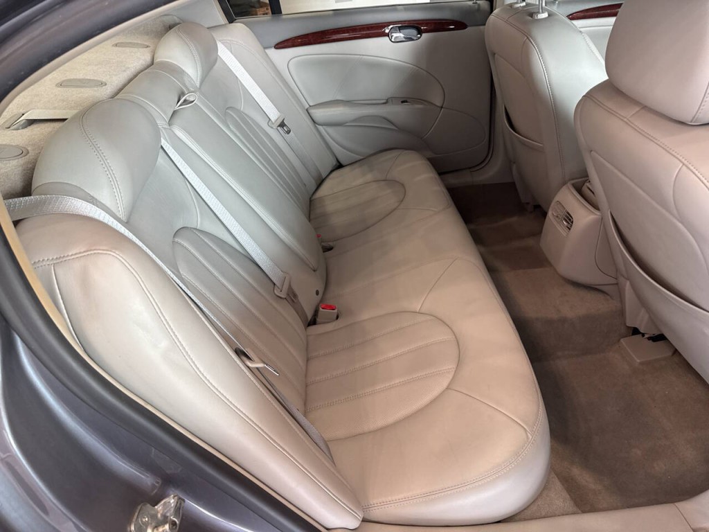 2007 Buick Lucerne Image 34