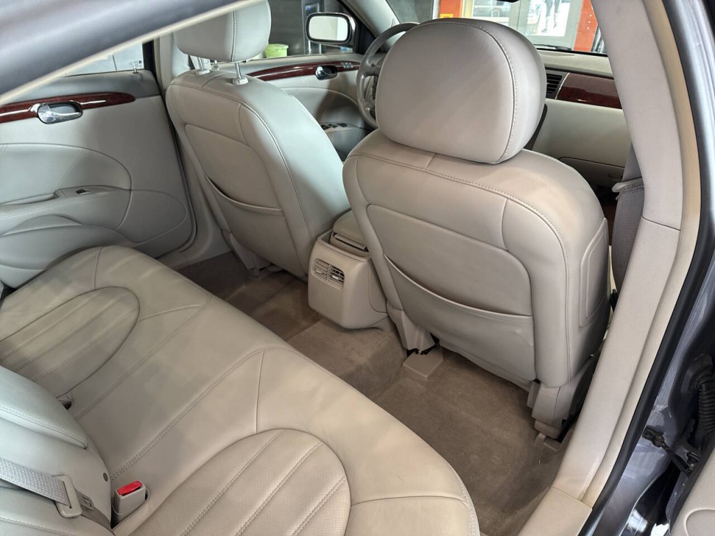2007 Buick Lucerne Image 35