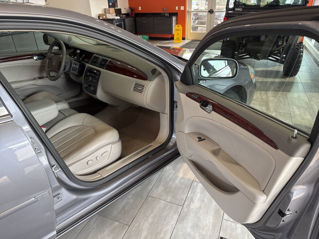 2007 Buick Lucerne Image 36