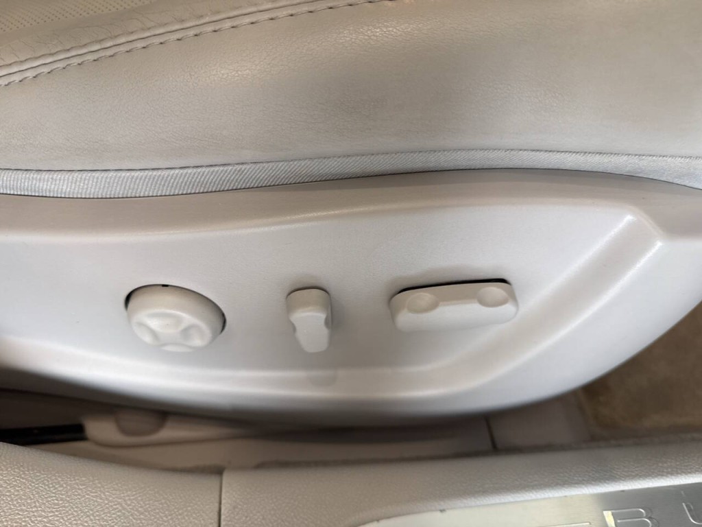 2007 Buick Lucerne Image 38