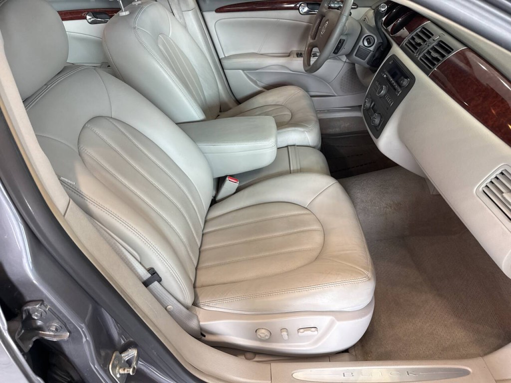2007 Buick Lucerne Image 39