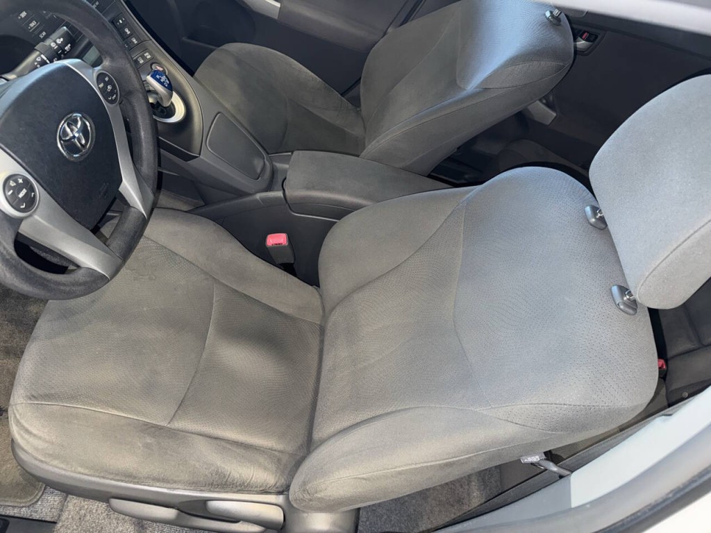 2011 Toyota Prius Image 18