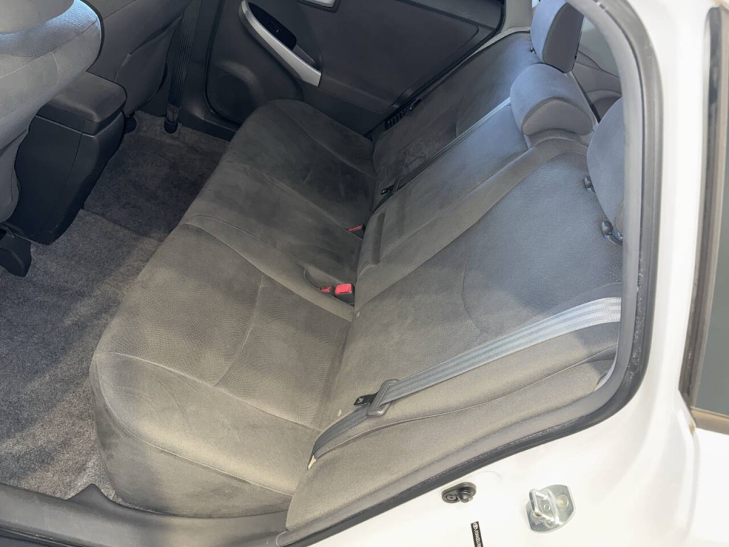 2011 Toyota Prius Image 22