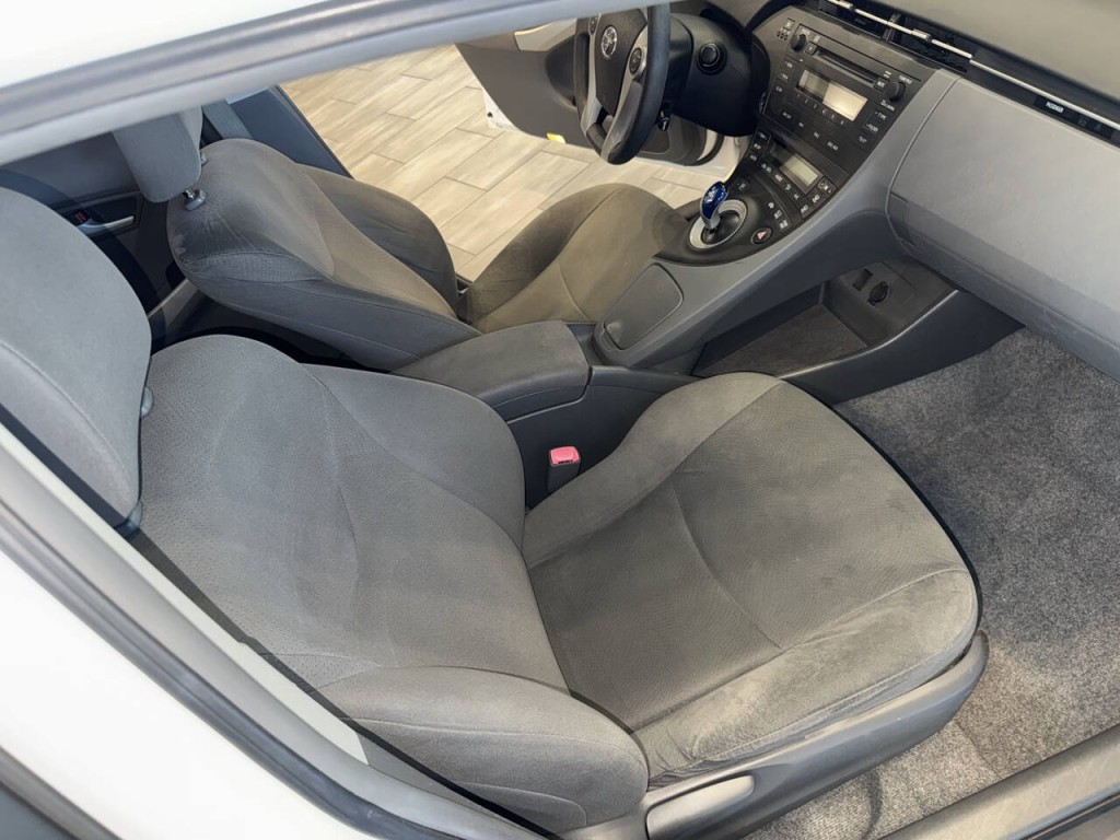 2011 Toyota Prius Image 26