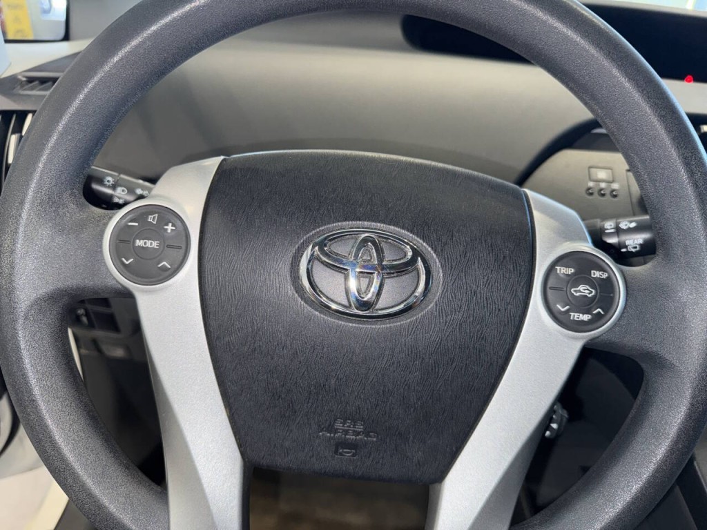 2011 Toyota Prius Image 33