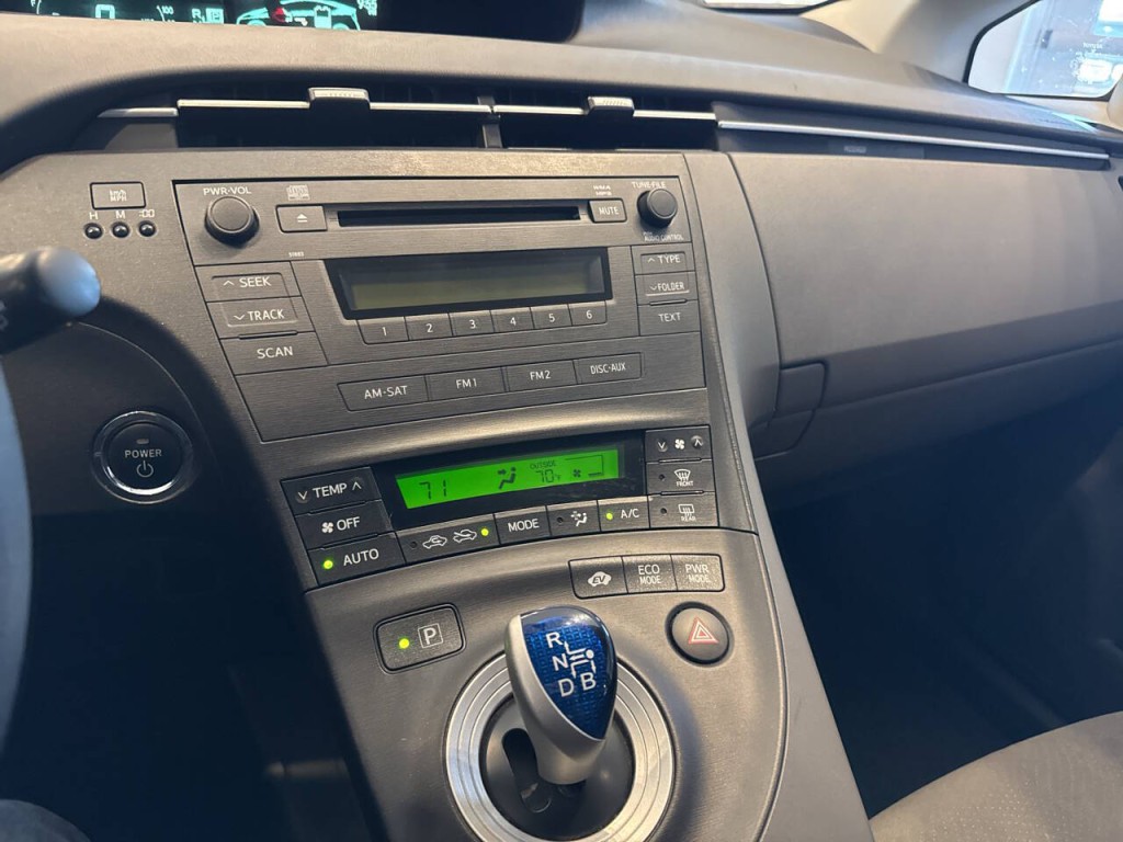 2011 Toyota Prius Image 37