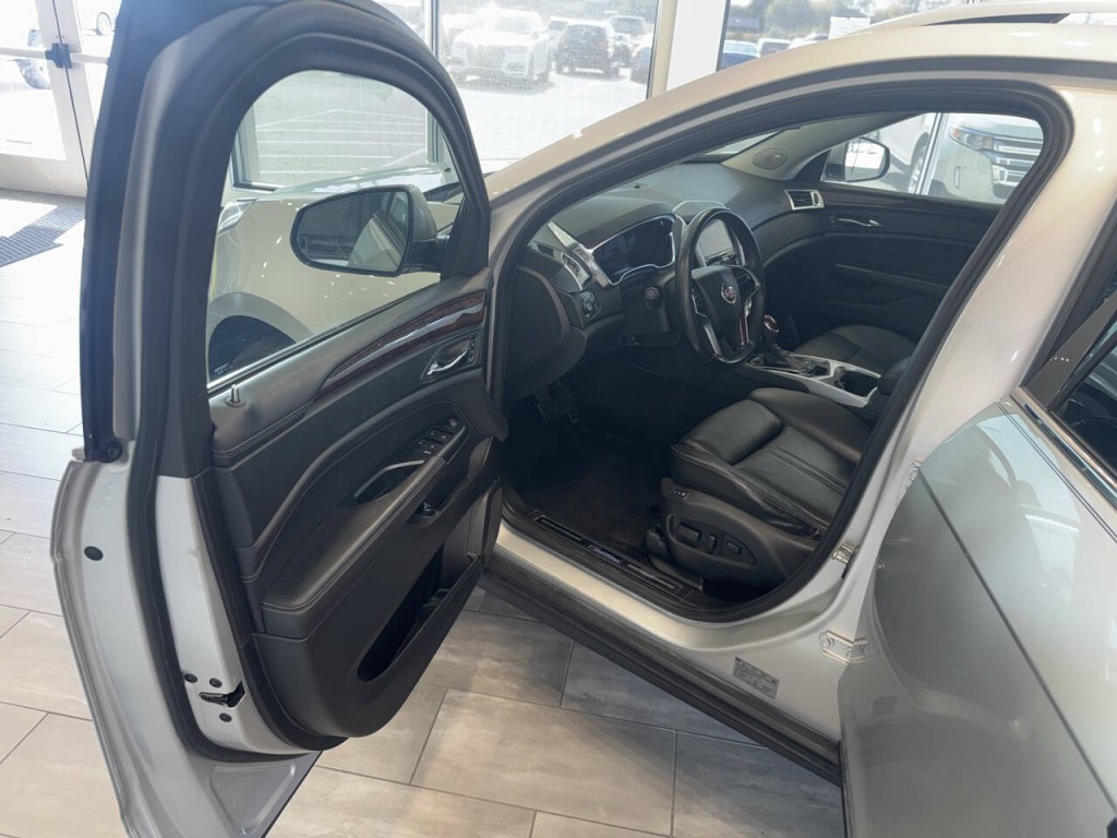 2013 Cadillac SRX Image 14