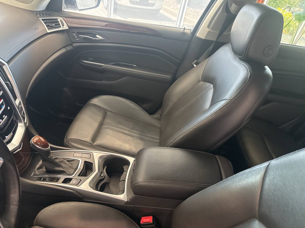 2013 Cadillac SRX Image 18