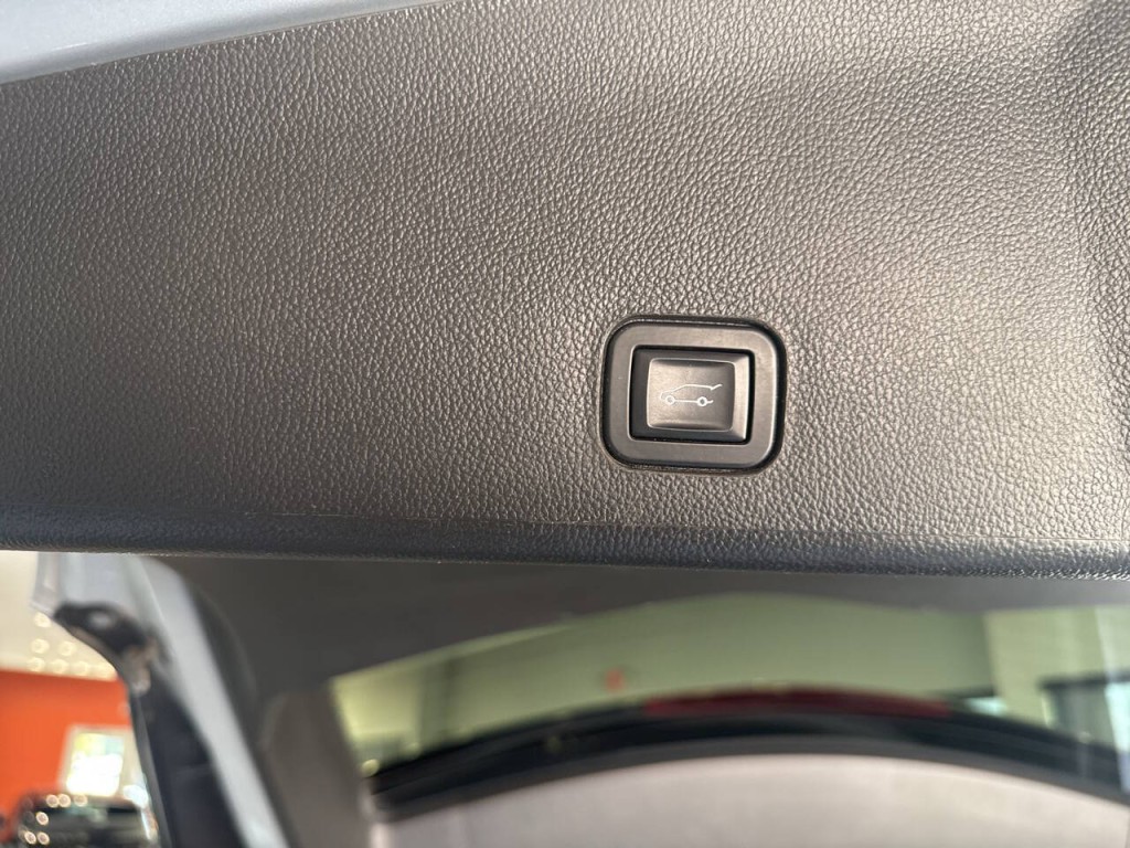 2013 Cadillac SRX Image 27