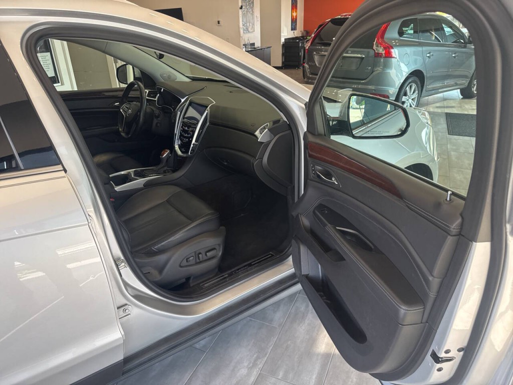 2013 Cadillac SRX Image 28
