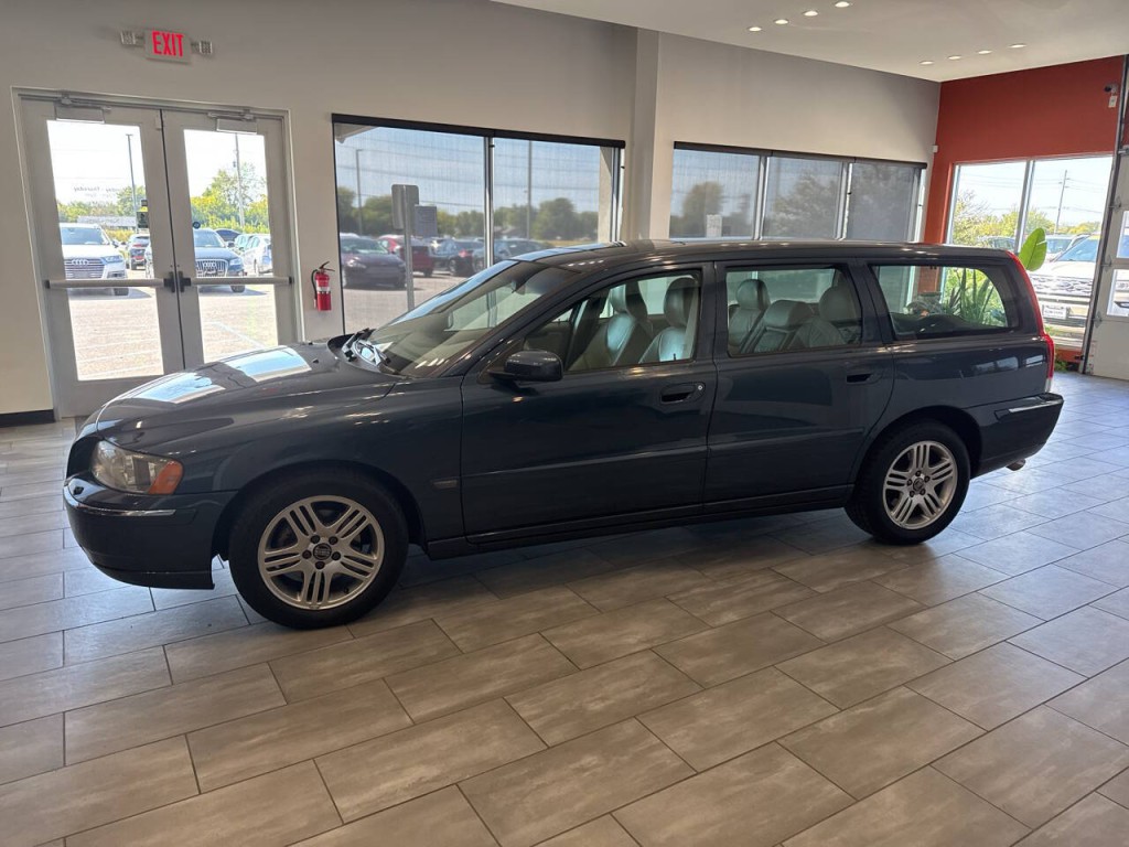 2006 Volvo V70 Image 4