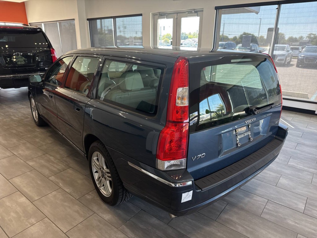 2006 Volvo V70 Image 5