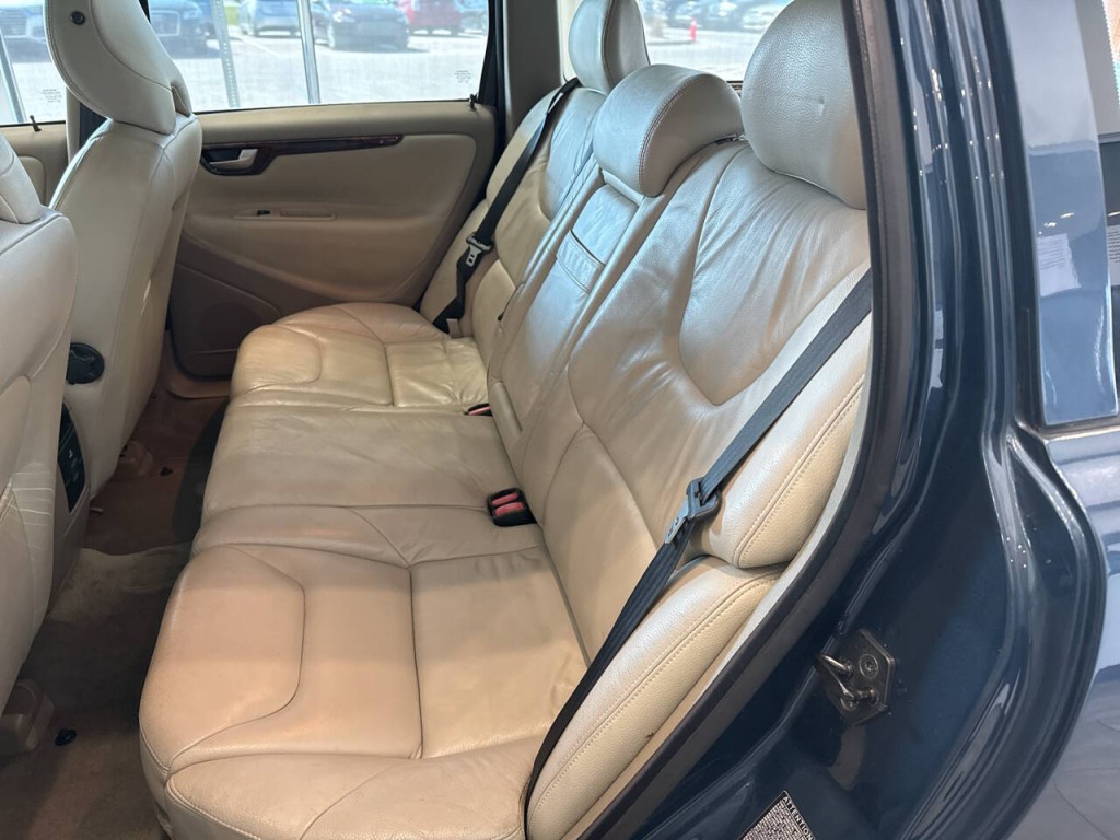 2006 Volvo V70 Image 29