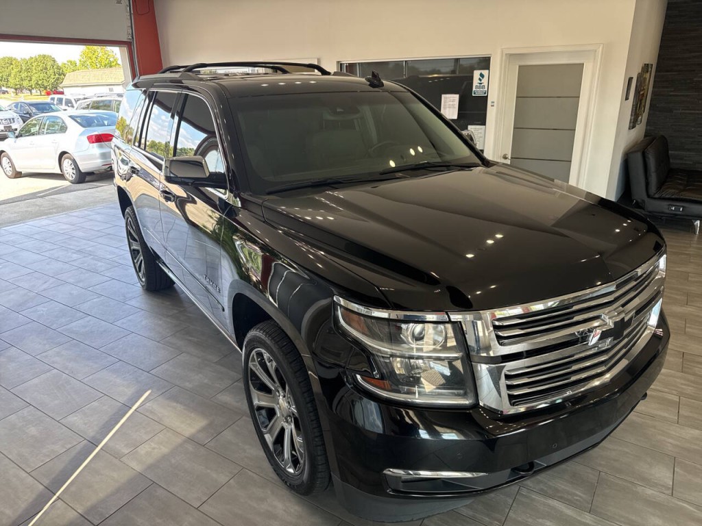 2017 Chevrolet Tahoe Image 4